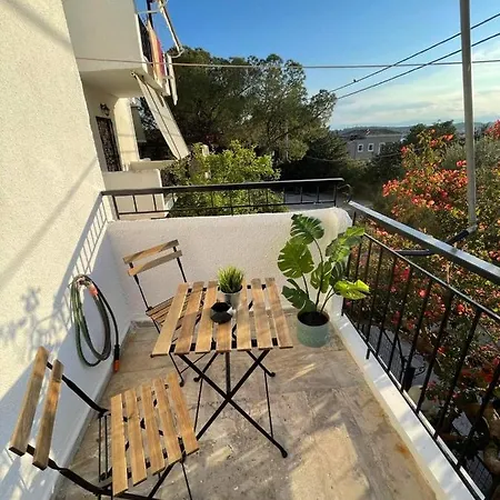 Cozy Apartment Porto Heli Exterior photo