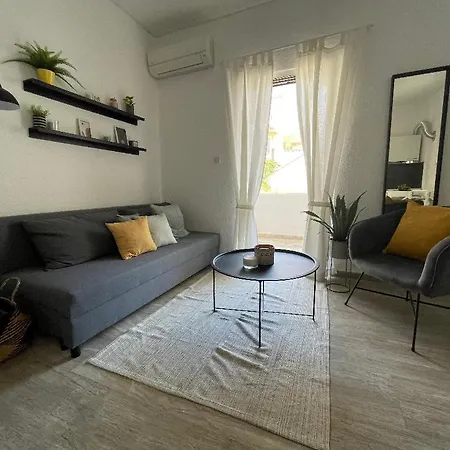 Cozy Apartment Porto Heli Exterior photo