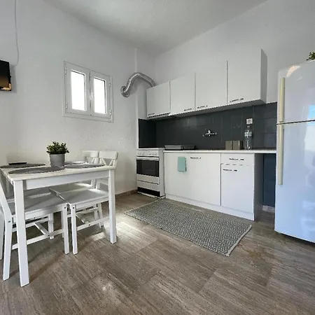 Cozy Apartment Porto Heli Exterior photo